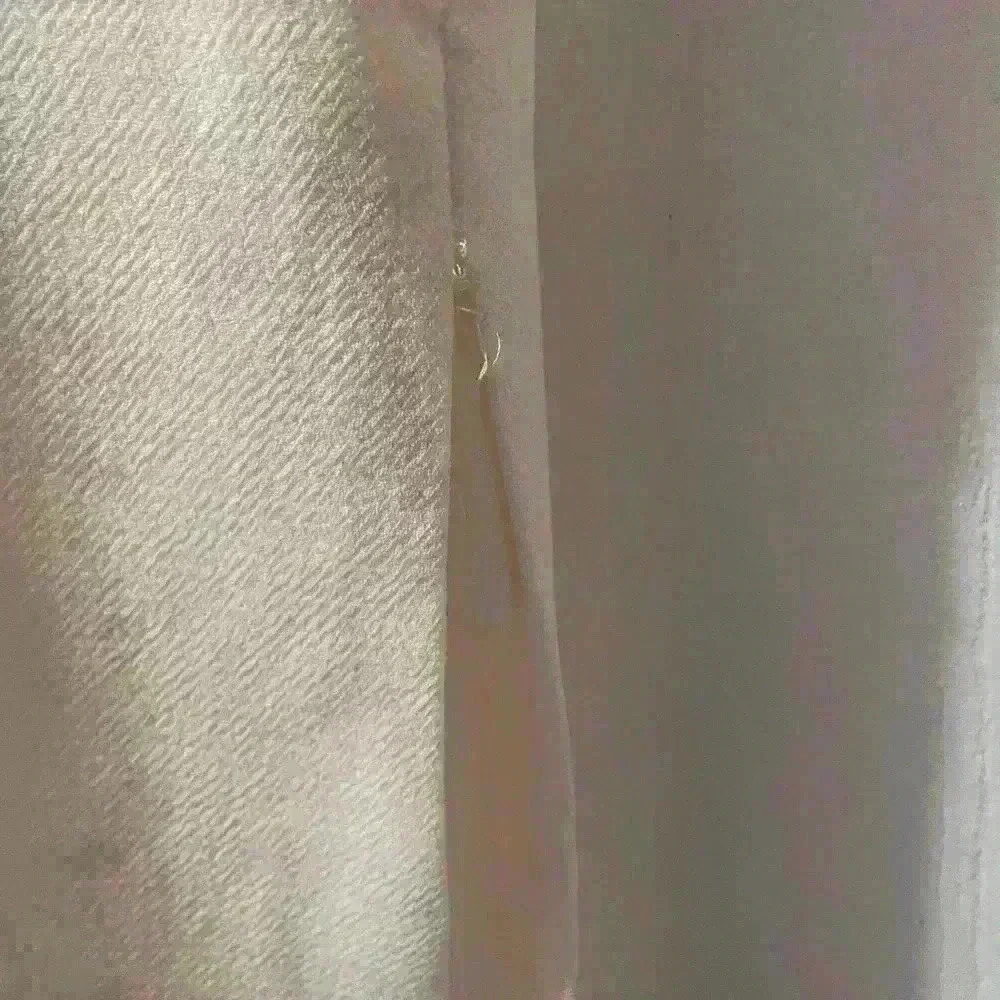 BCBGMAXAZRIA White Dress - (stitching needed on side split/ minor detail) B17 - Picture 6 of 8